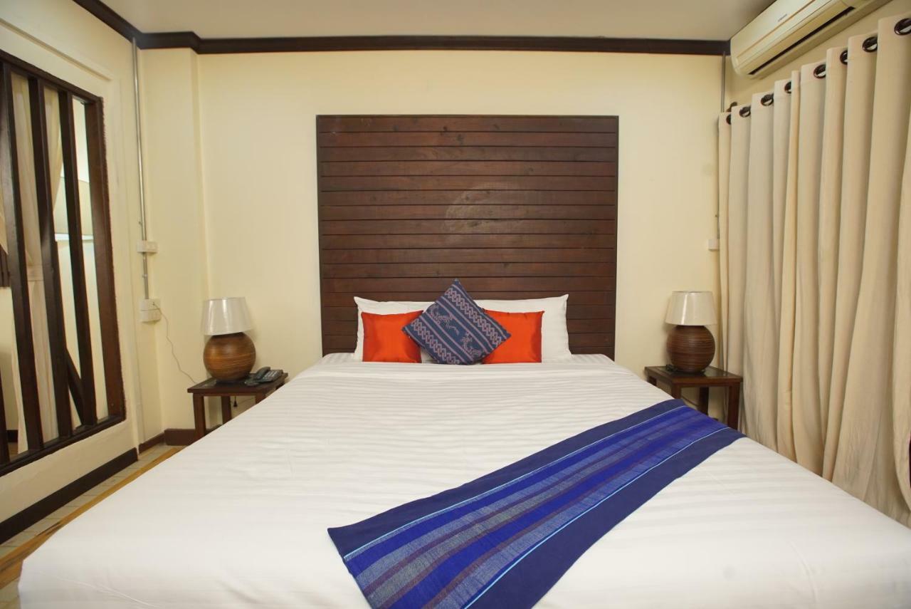 Sunny V Hotel Chiang Mai Dış mekan fotoğraf
