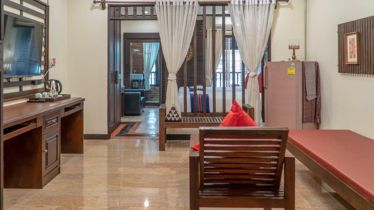 Sunny V Hotel Chiang Mai Dış mekan fotoğraf